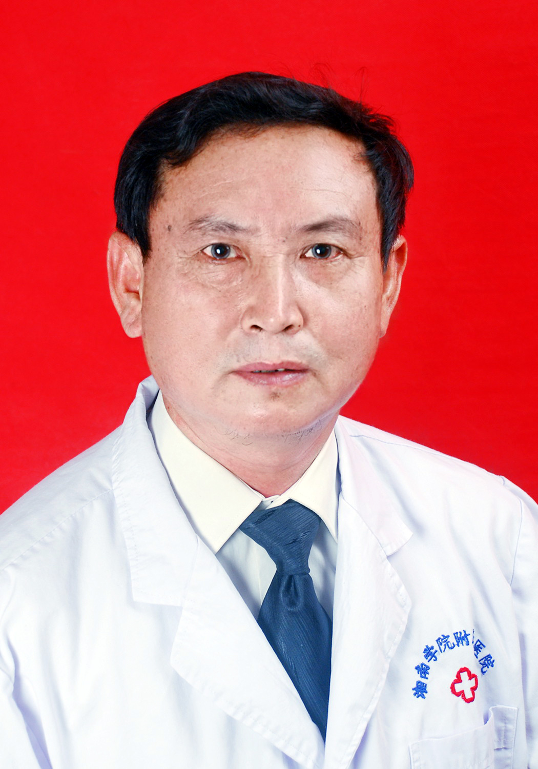 李国亮